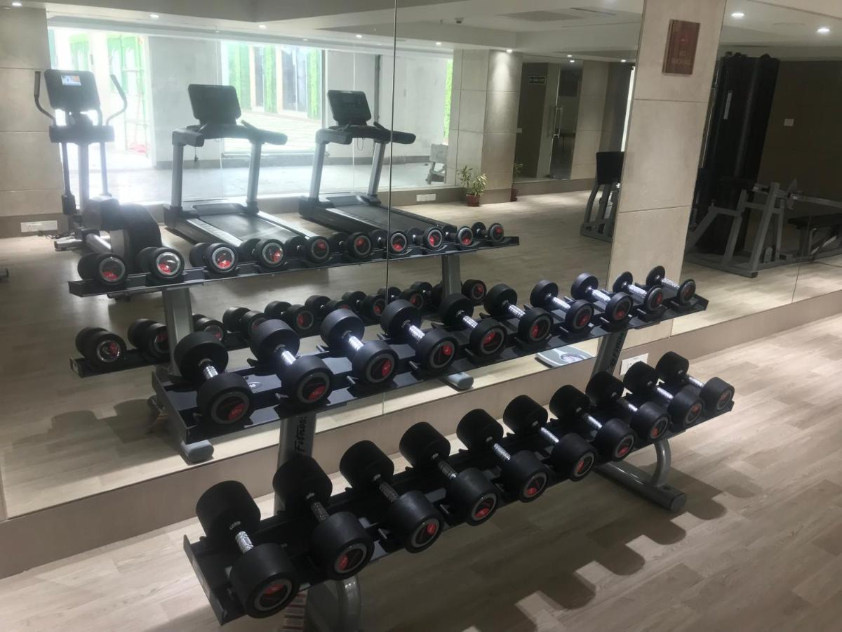 Ramada Plaza By Wyndham Lucknow Hotel Ngoại thất bức ảnh